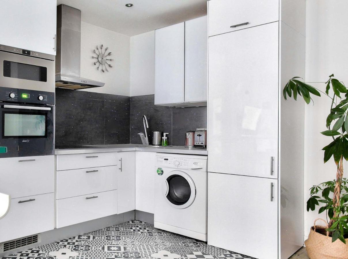 Appartement Quartier Tour Eiffel Free Netflix Paris Dış mekan fotoğraf